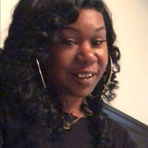 Meet your Posher, Yolanda